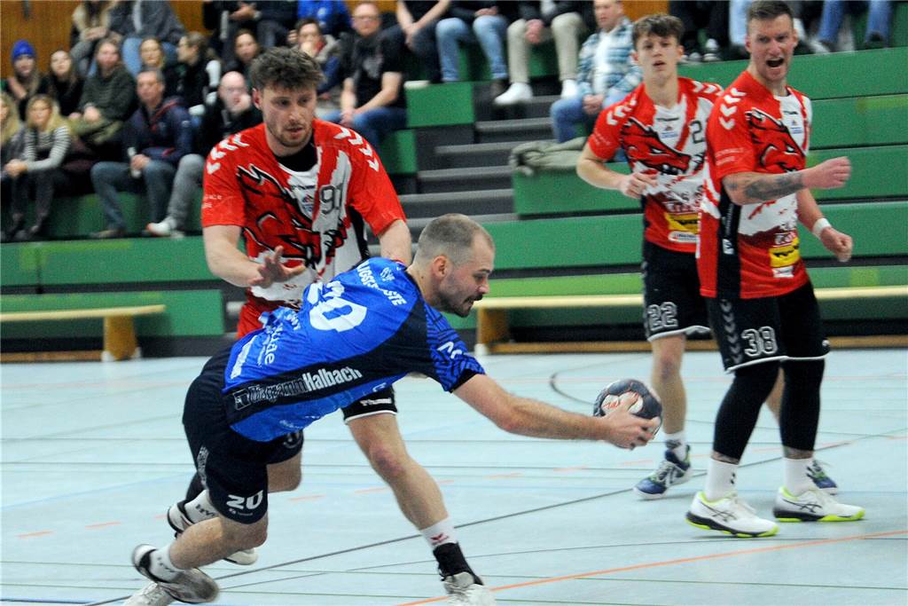 Die HVE Villigst-Ergste hat gegen die 2. Mannschaft der SG Schalksmühle/Halver Dragons mit 32:19 gewonnen.