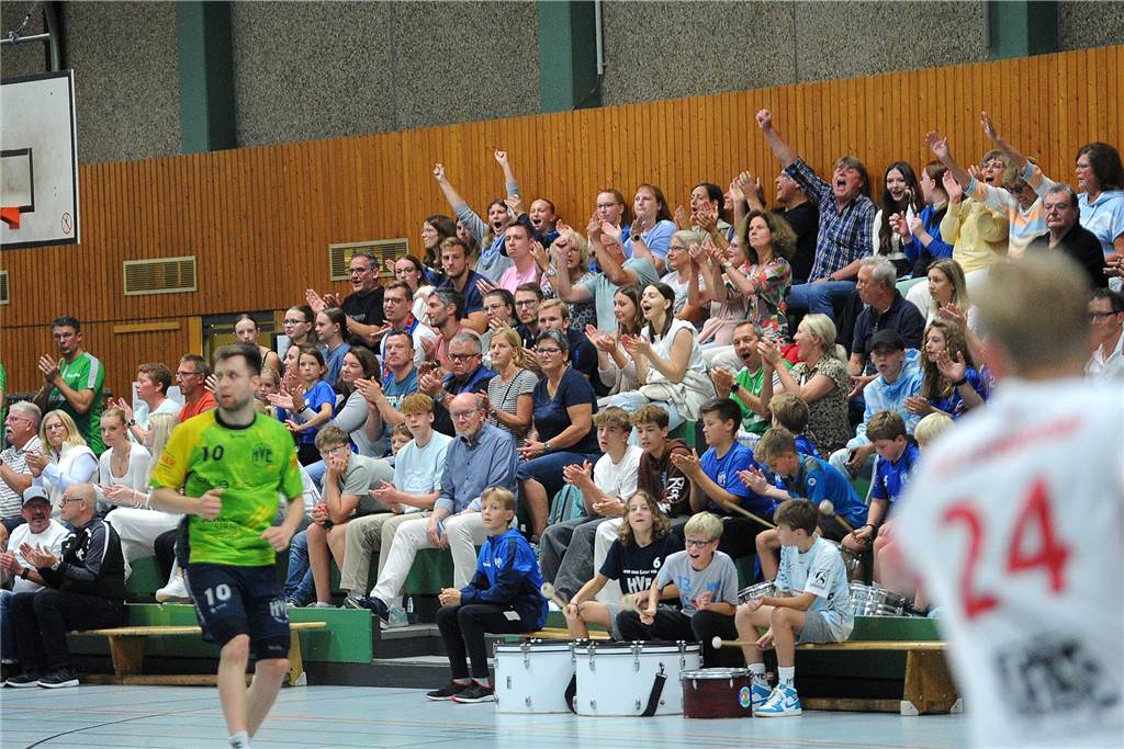 Die HVE Villigst-Ergste hat mit 30:27 gegen die 2. Mannschaft des TuS Ferndorf gewonnen.