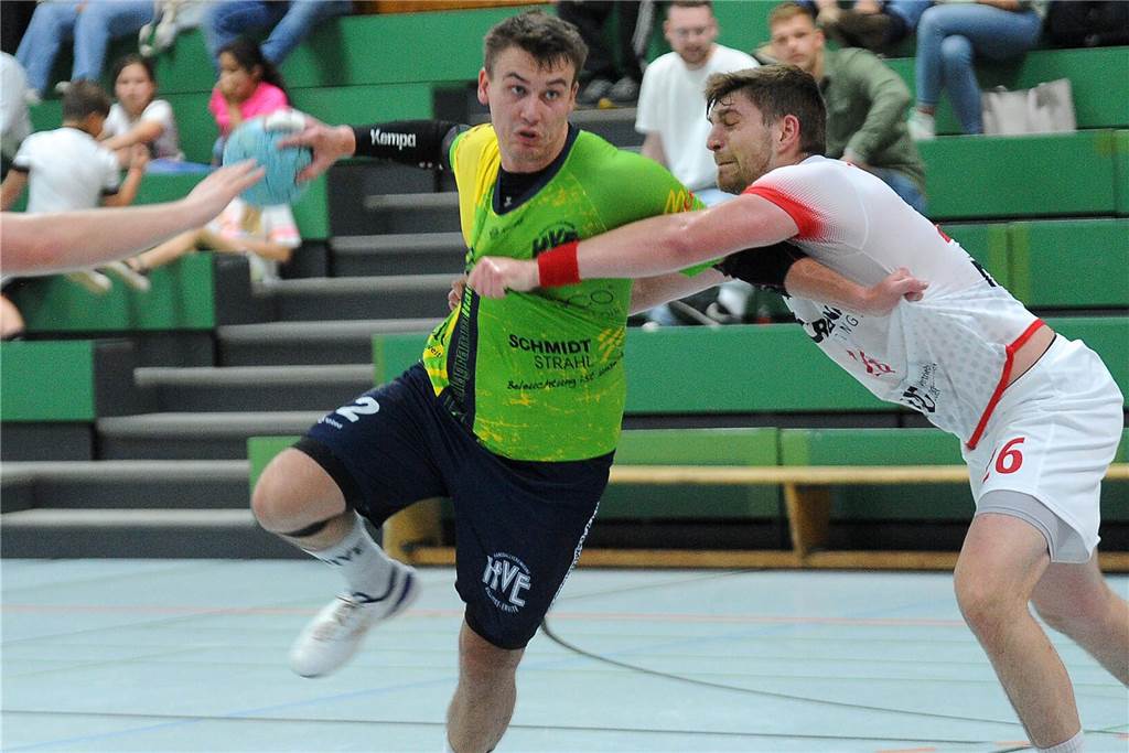 Die HVE Villigst-Ergste hat mit 30:27 gegen die 2. Mannschaft des TuS Ferndorf gewonnen.