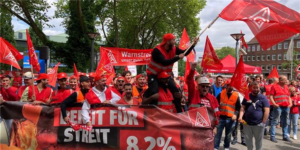 Die IG Metall hat eine Kundgebung mit Demonstrationszug in Dortmund angekündigt. Reporter Bastian Pietsch berichtet live vor Ort.