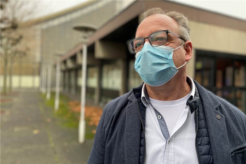 Corona-Impfzentrum Castrop-Rauxel: Kommen, impfen, fahren in 20 Minuten Die Impfstelle am Stadtmittelpunkt leitet Thomas Woitalla von Bereich Soziales der Stadtverwaltung.