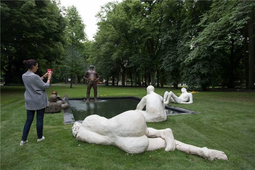 Kunstwerk „Sketch for a Fountain“ wieder in Münster Die Installation «Sketch for a Fountain» ist wieder in Münster.