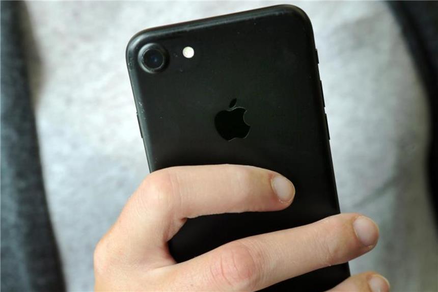 Markierungsfunktion von iOS nicht für Schwärzungen geeignet Die iOS-Version 11 verfügt über eine Markierungsfunktion. Diese ist jedoch nur für Kenntlichmachungen geeignet - und nicht für die Schwärzung sensibler PDF-Passagen. Foto: Fernando Gutierrez-Juarez