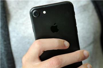 Die iOS-Version 11 verfügt über eine Markierungsfunktion. Diese ist jedoch nur für Kenntlichmachungen geeignet - und nicht für die Schwärzung sensibler PDF-Passagen. Foto: Fernando Gutierrez-Juarez