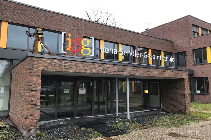 Corona-Verdacht an der Irena-Sendler-Schule bestätigt sich - Vier Infizierte Die Irena-Sendler-Schule ist am Freitag geschlossen. Bei zwei Schülern wurde das Corona-Virus nachgewiesen.