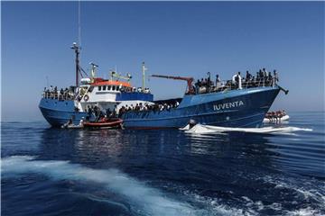 Die „Iuventa“ der deutschen Hilfsorganisation „Jugend Rettet“ im Einsatz vor der Küste Libyens. Foto: IUVENTA Jugend Rettet e.V.