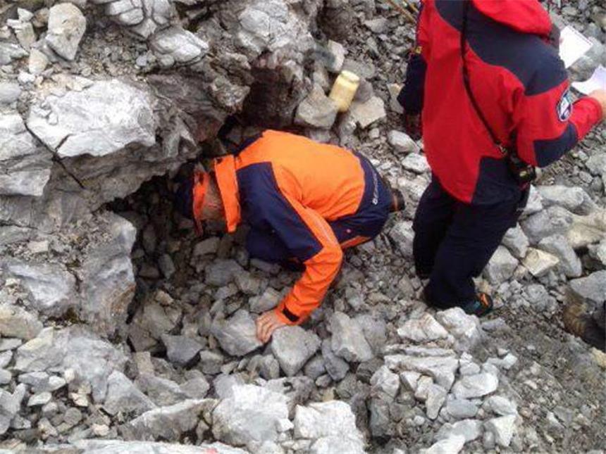 Retter kommen mit verletztem Höhlenforscher voran Die Jack Daniel's Höhle im Salzburger Tennengebirge. Foto: Bergrettung Salzburg/Wallinger