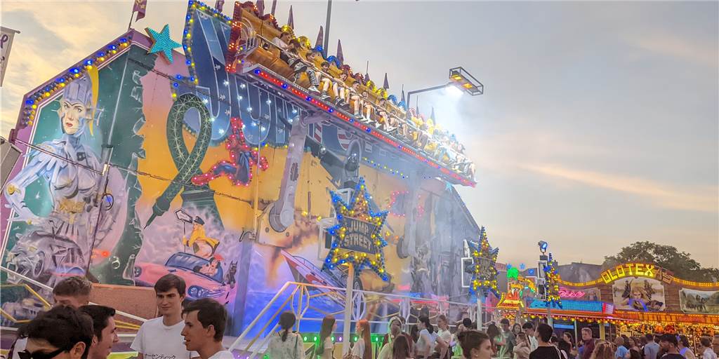 Highlights auf der Jacobi-Kirmes: Das sind die Neuen unter den Fahrgeschäften Die Jacobi-Kirmes kommt in diesem Jahr wieder mit einigen Highlights unter den Fahrgeschäften daher.