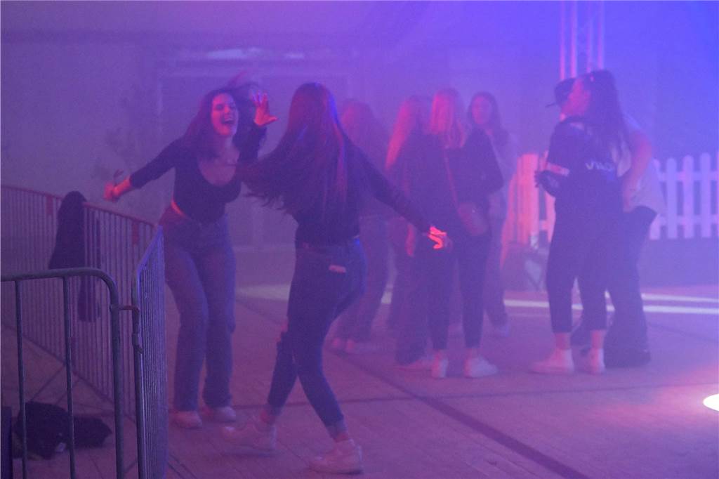 Die Jugenddisco des BSV Ascheberg war gut besucht, die Tanzfläche füllte sich zu später Stunde erst.