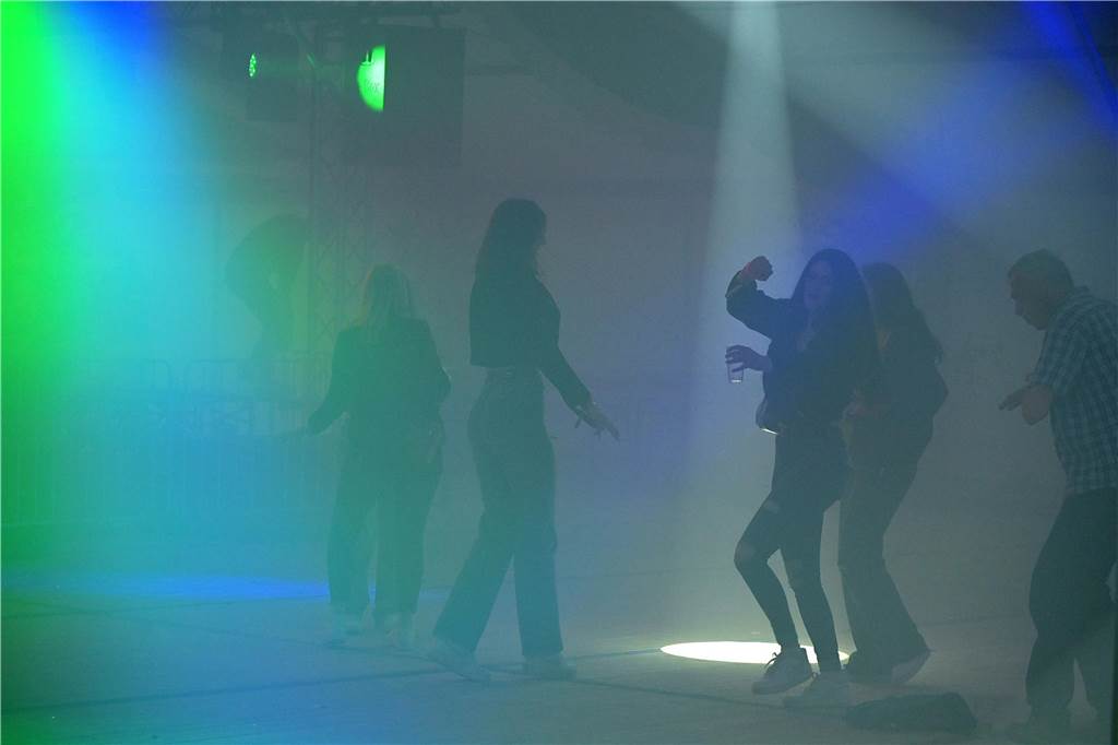 Die Jugenddisco des BSV Ascheberg war gut besucht, die Tanzfläche füllte sich zu später Stunde erst.
