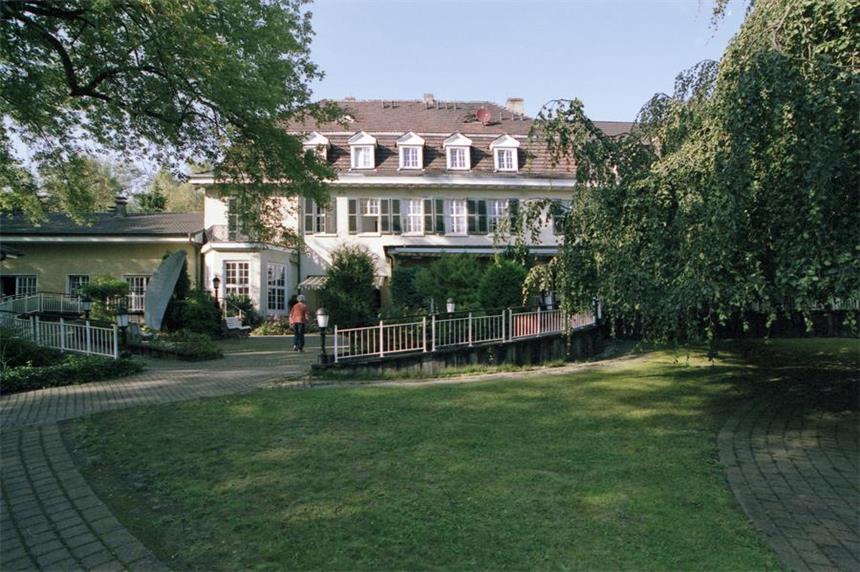Hoch im Kurs: „Eingestreute“ Plätze in Kurzzeitpflege Die Jugendstilvilla St. Elisabeth des Caritasverbandes Lünen-Selm-Werne ist bald kein Pflegeheim mehr.