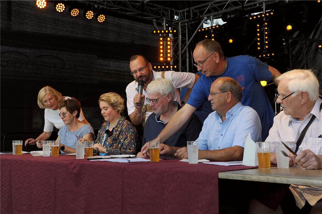 Die Jury entscheidet: Wer backt den leckersten Pannekauken?