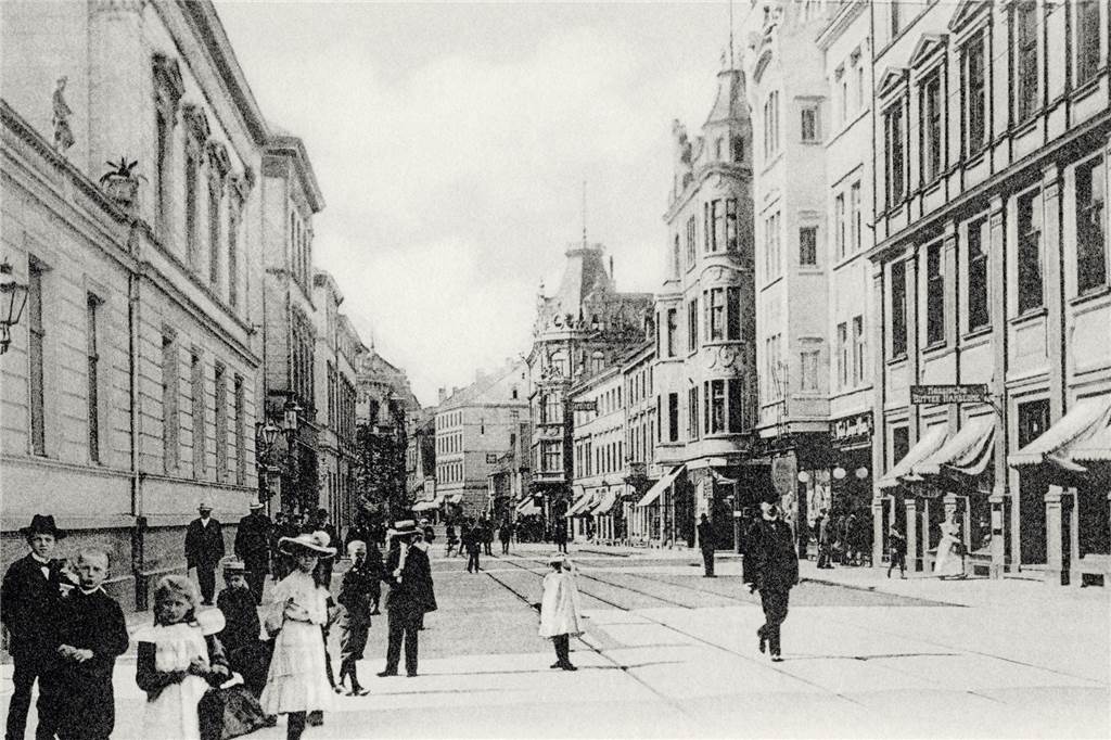 Kaiserstraßenviertel: Eine Welt für sich direkt an der City mit Supermarkt-Mangel Die Kaiserstraße vor dem Ersten Weltkrieg.