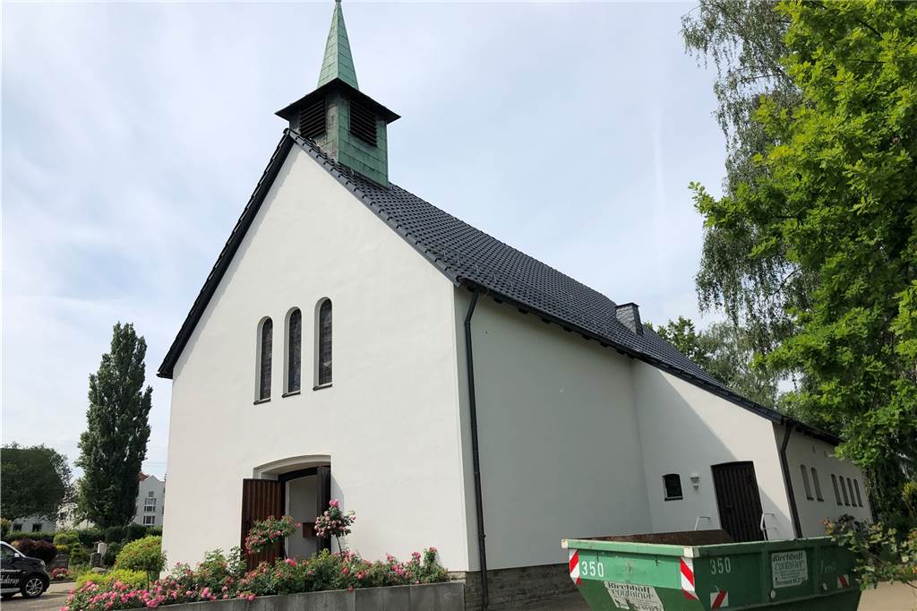 Friedhofs-Kapelle mit Kino-Flair wird für 50.000 Euro saniert Die Kapelle auf dem evangelischen Friedhof Brackel wird vom 5. Juli bis 31. August wegen Sanierungsarbeiten geschlossen sein