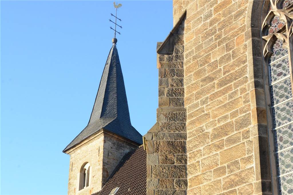 Die katholische Kirchengemeinde St. Mauritius hat sich für die Messen zu Weihnachten in den drei Kirchen - hier die St.-Dionysius-Kirche in Capelle - für die 3G-Regel entschieden.