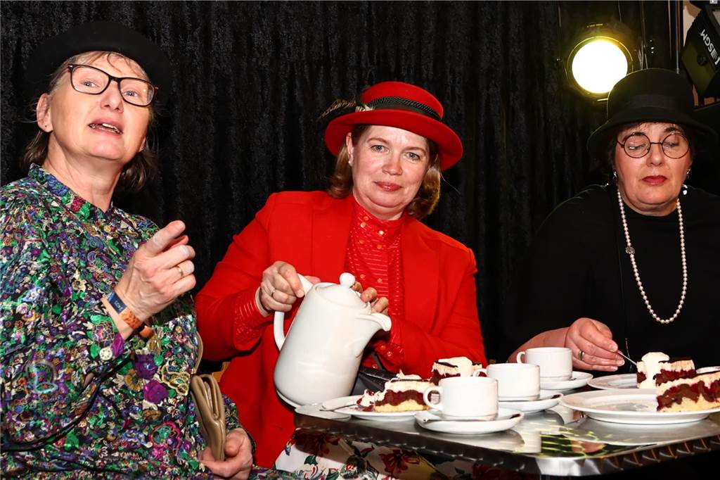 Die KFD Hullern feierte am Donnerstagabend (27. Feburar 2025) ihre traditionelle Weiberfastnacht im Pfarrgemeindehaus.