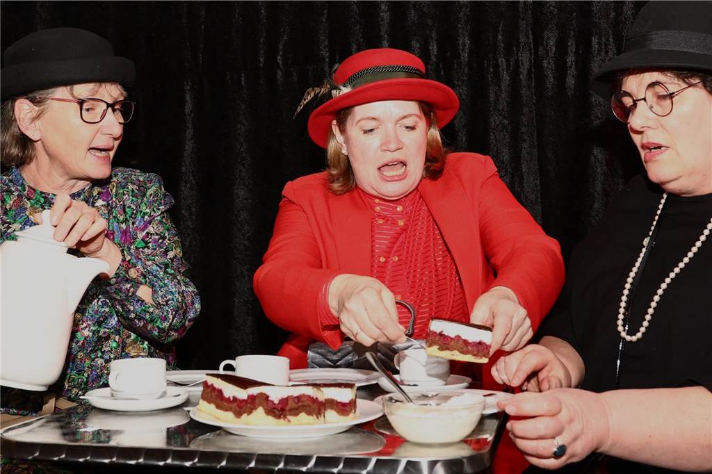 Die KFD Hullern feierte am Donnerstagabend (27. Feburar 2025) ihre traditionelle Weiberfastnacht im Pfarrgemeindehaus.