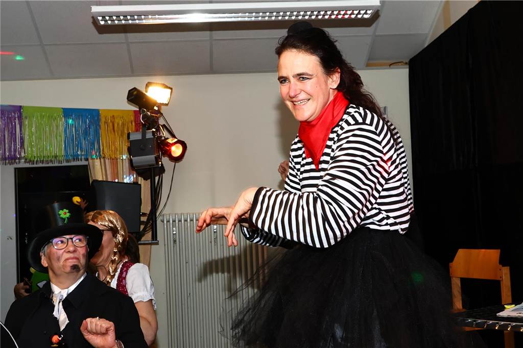 Die KFD Hullern feierte am Donnerstagabend (27. Feburar 2025) ihre traditionelle Weiberfastnacht im Pfarrgemeindehaus.