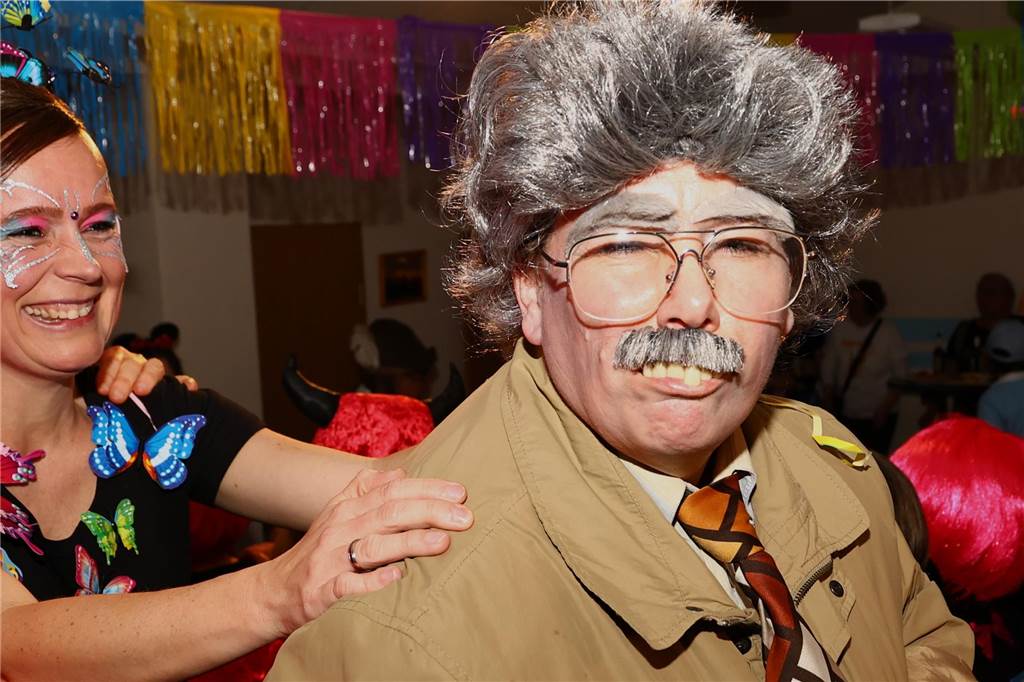 Die KFD Hullern feierte am Donnerstagabend (27. Feburar 2025) ihre traditionelle Weiberfastnacht im Pfarrgemeindehaus.