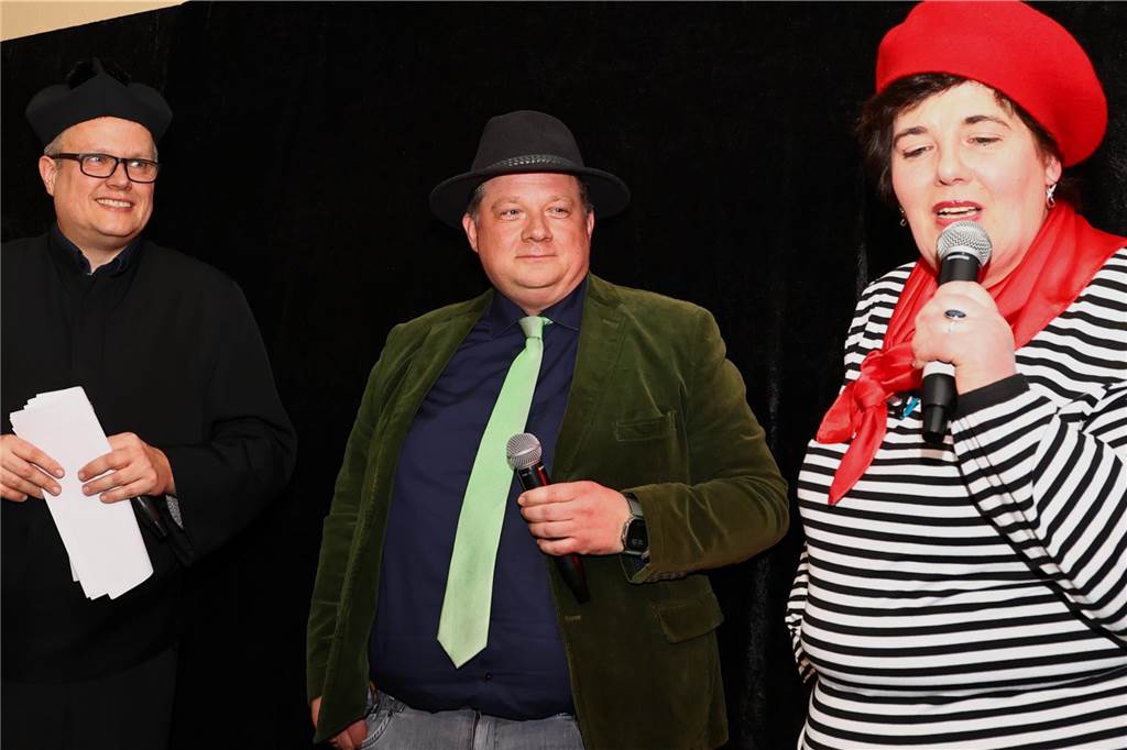 Die KFD Hullern feierte am Donnerstagabend (27. Feburar 2025) ihre traditionelle Weiberfastnacht im Pfarrgemeindehaus.