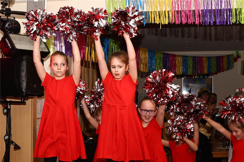 Die KFD Hullern feierte am Donnerstagabend (27. Feburar 2025) ihre traditionelle Weiberfastnacht im Pfarrgemeindehaus.