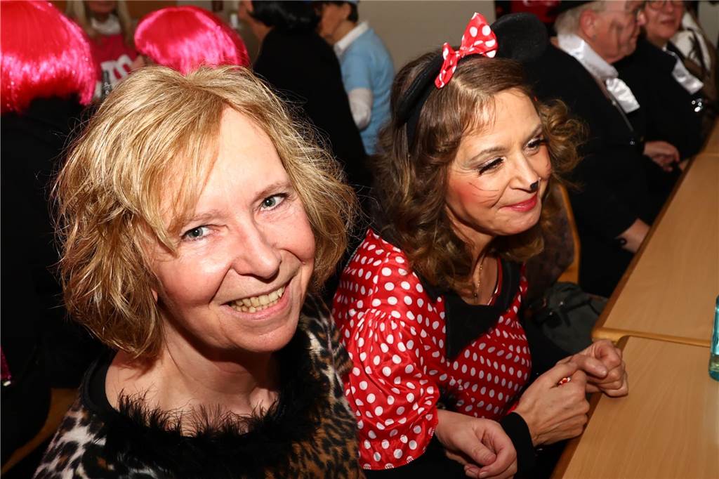 Die KFD Hullern feierte am Donnerstagabend (27. Feburar 2025) ihre traditionelle Weiberfastnacht im Pfarrgemeindehaus.