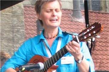Die KFD im Bistum Münster und die gebürtige Heekerin Mechthild Schlichtmann bieten zwei besondere Singevents an.