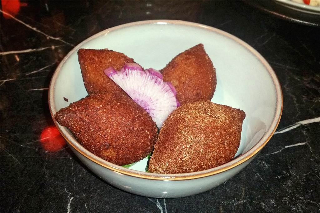 Noa Garden im Heidehof: Paradiesisch speisen in Dschungelatmosphäre Die Kibbeh Traboulsie