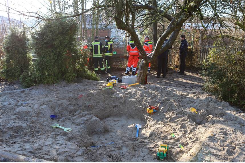 Hagener Grundschüler finden in der Pause eine Wasserleiche - Toter ist identifiziert Die Kinder einer Hagener Grundschule haben am Montag einen grausamen Fund gemacht. In der Ennepe trieb eine Wasserleiche.