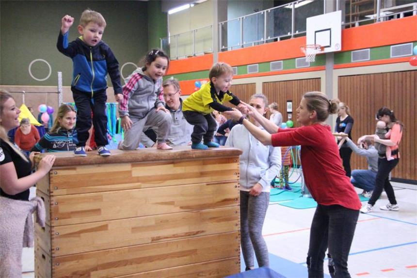 Die Kinder hatten sichtlich Spaß beim Bewegungsfest der Kita Regenbogen.