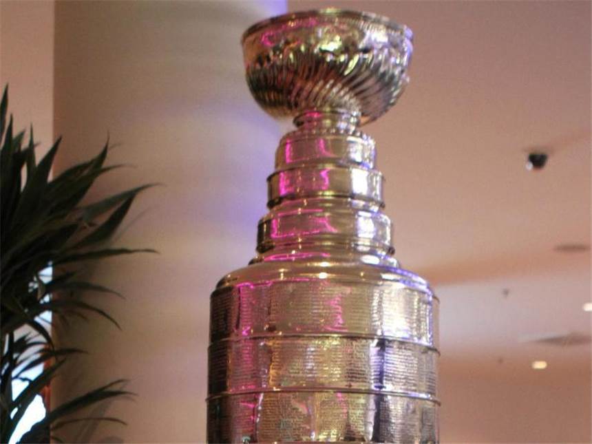 LA gewinnt erstes NHL-Finale gegen NYC Die Kings und die Rangers spielen im NHL-Finale um den Stanley Cup. Foto: Max Nikelski