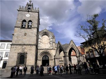 Die Kirche Igreja de Nossa Senhora da Oliveira in Guimarães. Foto: Hugo Delgado