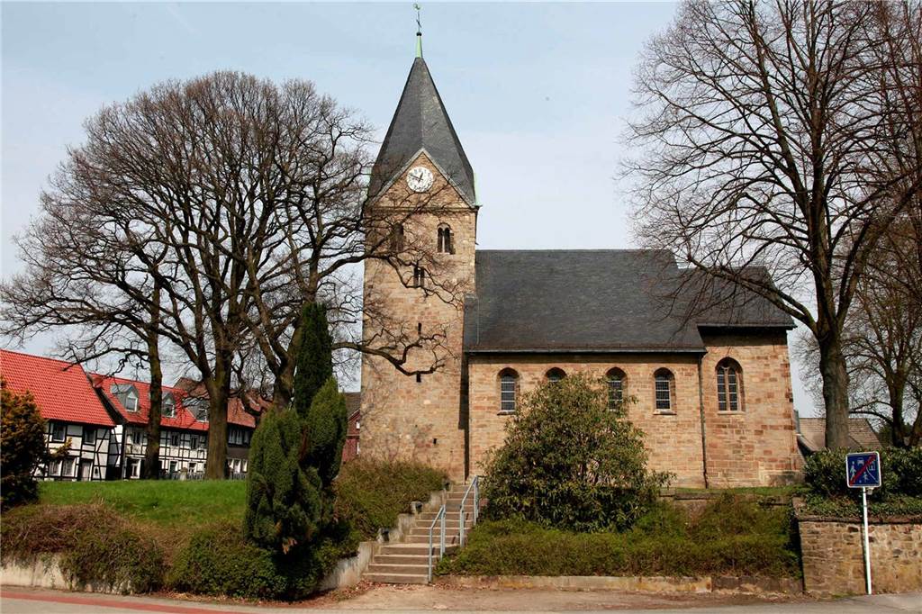 Die Kirche St. Johann Baptist in Brechten.