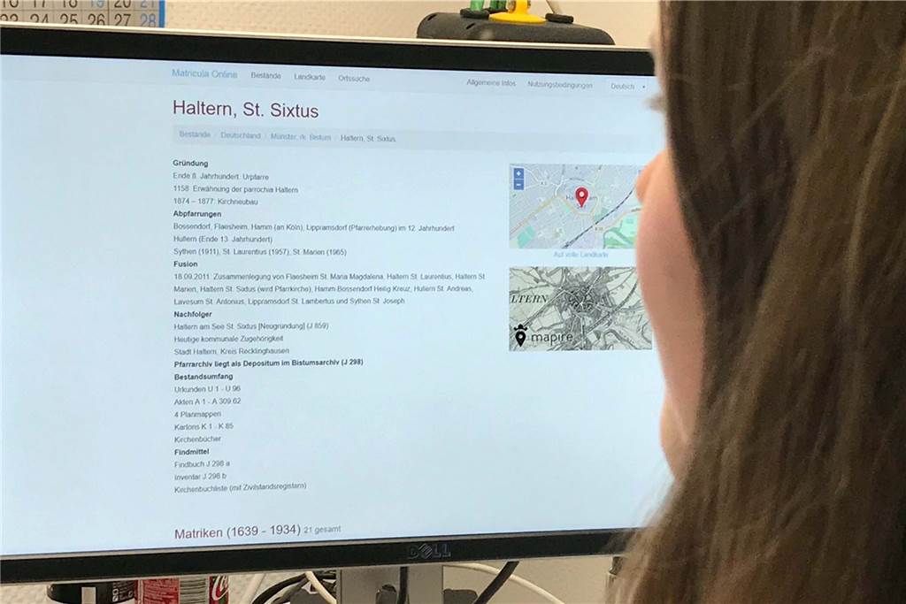 Wie ein 22-Jähriger die Geschichte seiner Vorfahren erforscht hat Die Kirchenbücher aus Haltern am See finden Interessierte auf der Internetseite von "Matricula Online".