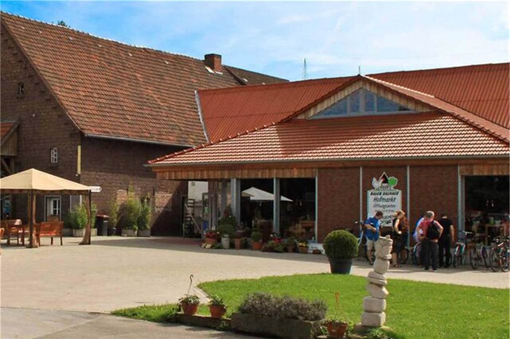Hofladen und Cafe von Bauer Dalhaus geschlossen: Neues Projekt geplant Die Kita soll im früheren Hofladen entstehen.