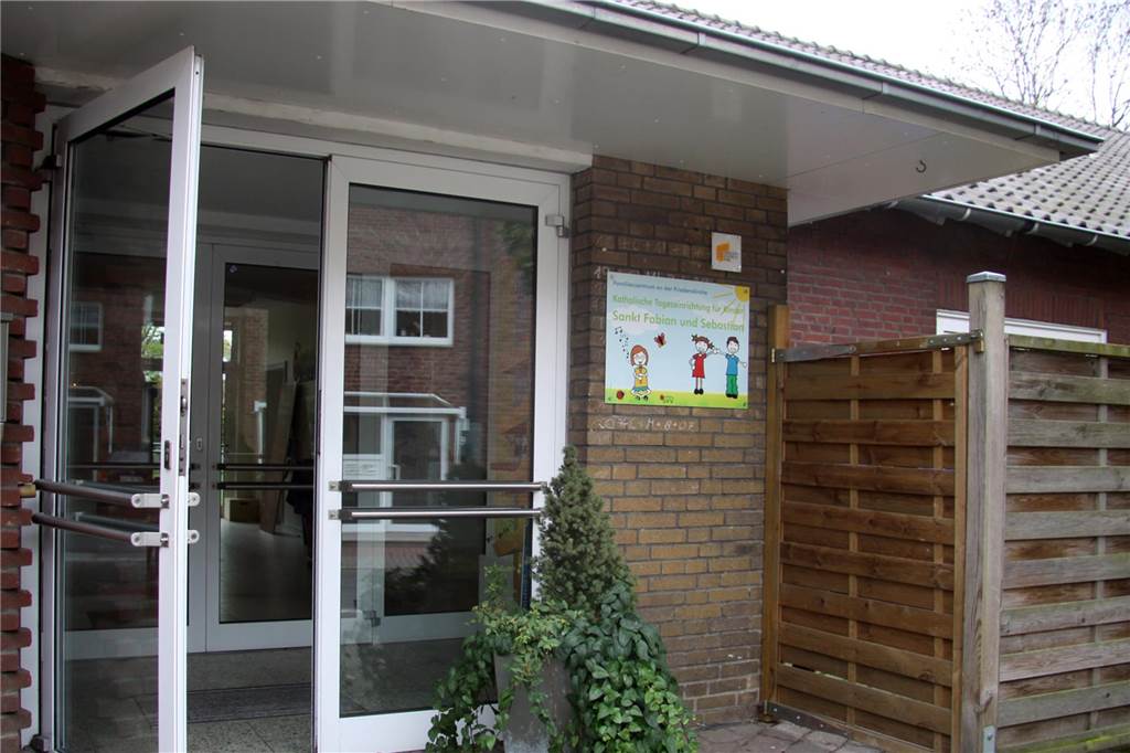 Neue Sechsgruppen-Kita in Selm: Planungen werden konkreter Die Kita St. Fabian und Sebastian (Foto) wäre neben der Kita St. Josef eine von zwei Kindertageseinrichtungen, die geschlossen würden, wenn die neue Sechsgruppen-Kita gebaut und eröffnet würde.