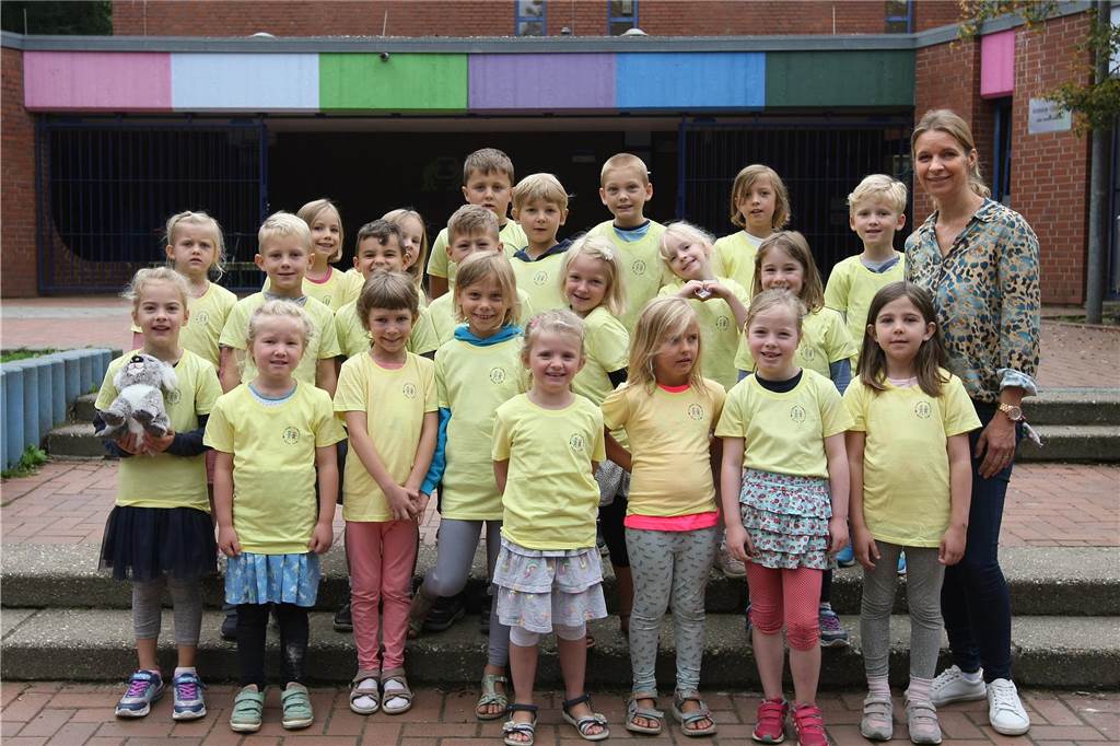 Die Klasse 1a der Kirchhörder Grundschule