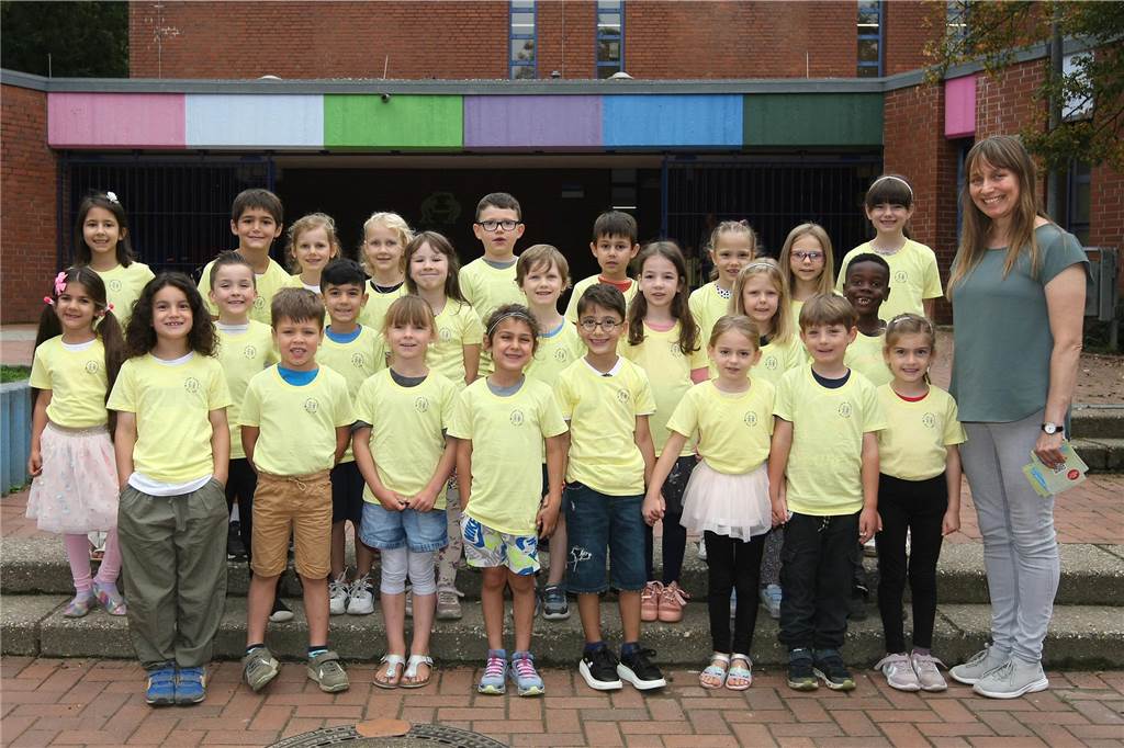 Die Klasse 1b der Kirchhörder Grundschule