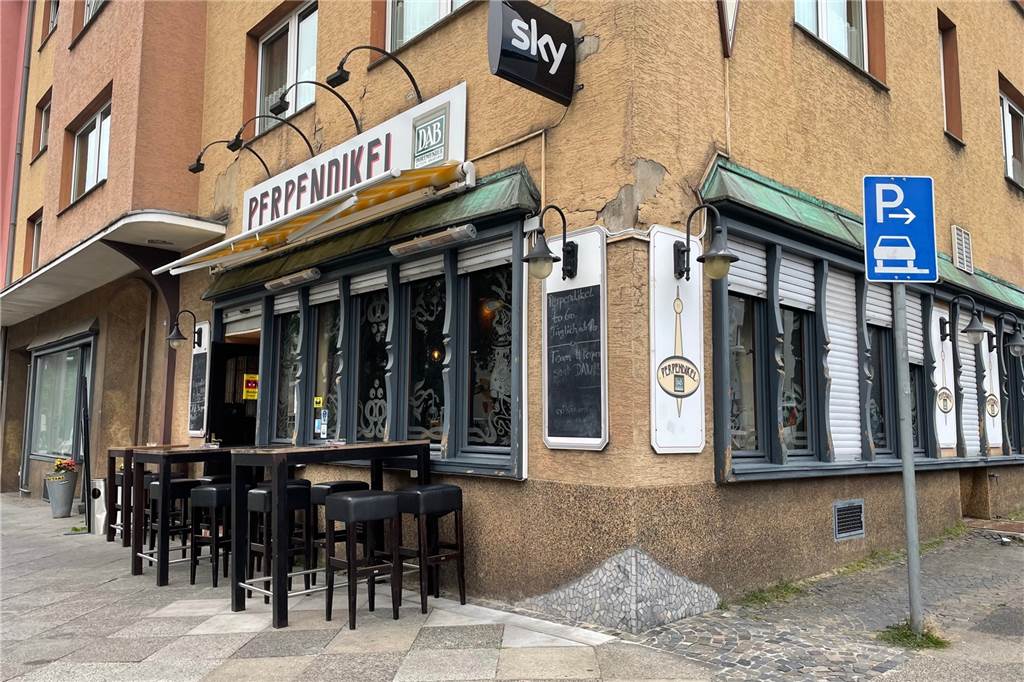 Polizeieinsatz an Innenstadt-Kneipe: „Wo sollen die Leute denn um diese Zeit hin?“ Die Kneipe "Perpendikel" liegt an der Ecke Heiliger Weg/Kronprinzenstraße im Kaiserviertel.