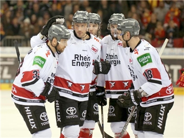 Die Kölner Haie besiegten die Schwenninger Wild Wings mit 5:2. Foto: Ina Fassbender/Archiv
