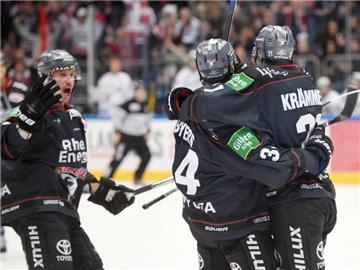 Die Kölner Haie schlagen die Eisbären Berlin mit 4:1. Foto: Henning Kaiser
