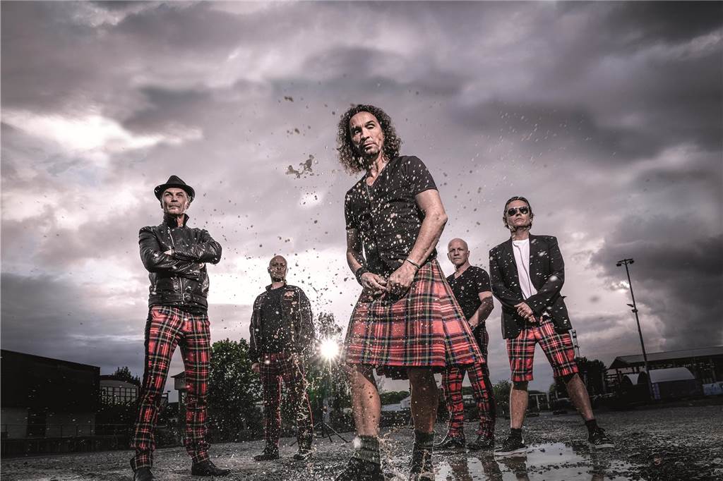 Stadtlohn feiert mit Husaren: Sternmarsch, Party und „Superjeilezick“ Die Kölner Mundart-Band Brings spielt am Samstag 13. Mai, im Festzelt im Losbergpark.