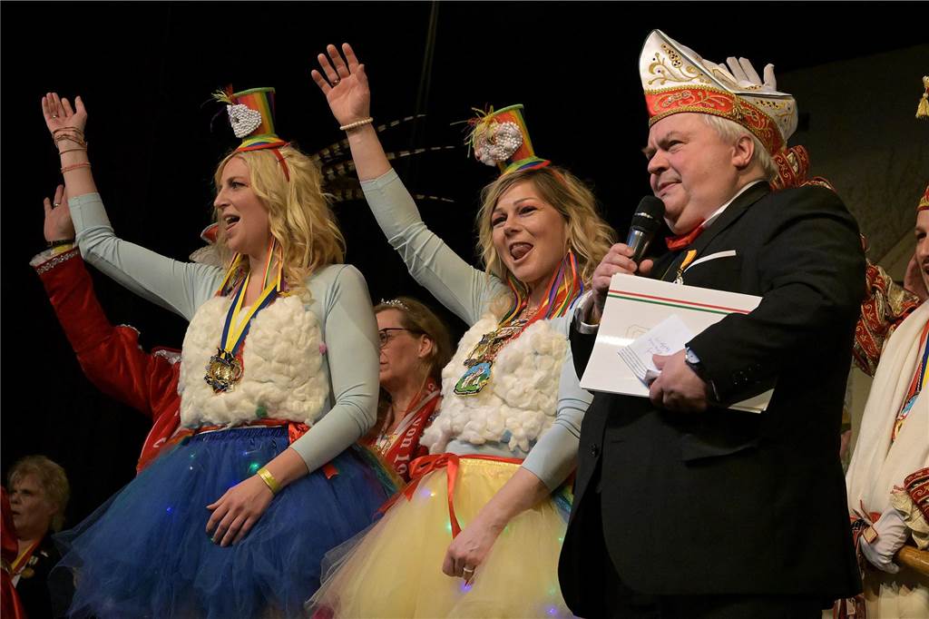 Die Kolpingsfamilie Werne feierte mit „Hol di fast“ in diesem Jahr auch 100 Jahre öffentlichen Karneval in der Stadt.