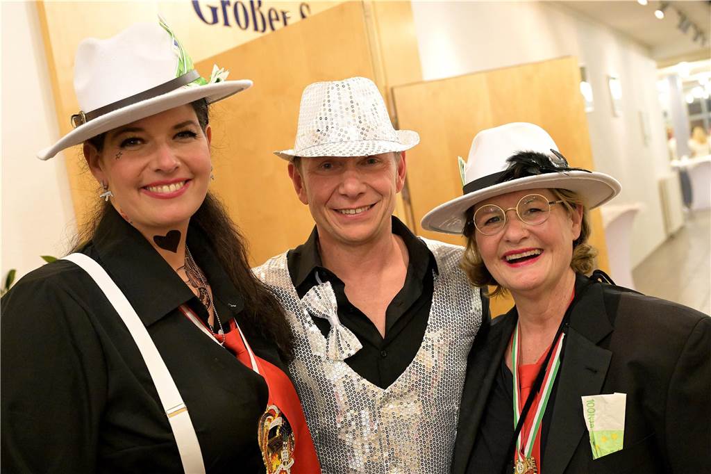 Die Kolpingsfamilie Werne feierte mit „Hol di fast“ in diesem Jahr auch 100 Jahre öffentlichen Karneval in der Stadt.