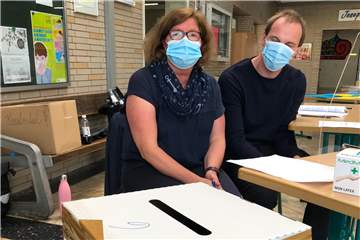  Am 27. September werden wieder alle Wahllokale hergerichtet für die Stichwahl zwischen den Landratskandidaten Bodo Klimpel und Michael Hübner.