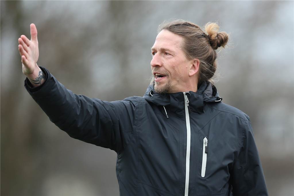 Drei Tage nach Trennung von Ridder: Teutonia SuS stellt neuen Trainer vor - ein Ex-Profi Die komplette sportliche Verantwortung bei Teutonia SuS Waltrop liegt ab sofort bei Marco Gruszka - er wird Trainer und Sportlicher Leiter.