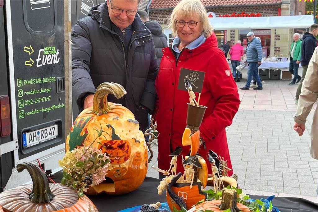 Viele Fotos vom Herbstmarkt in Ahaus: Ein Bummel durch die volle Innenstadt
