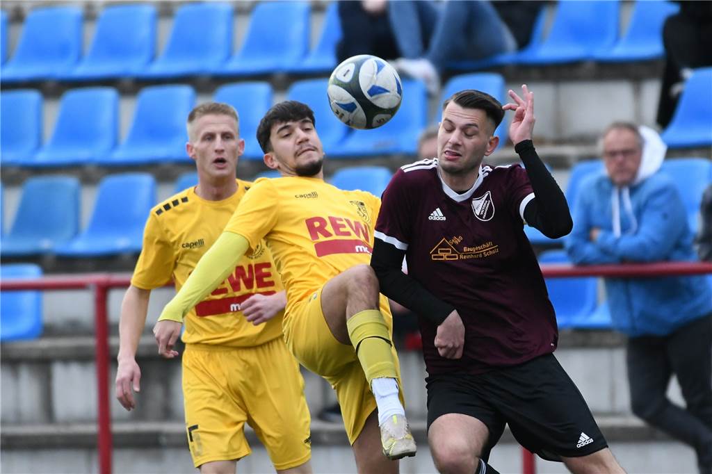 Die Kreisliga-A-Fußballer der Spielgemeinschaft Victoria/Sportfreunde haben am 13. Spieltag eine sicher geglaubte Führung aus der Hand gegeben. Drei Tore Vorsprung halfen am Ende nicht. Gegen den DSC Wanne II gab es ein 3:5.