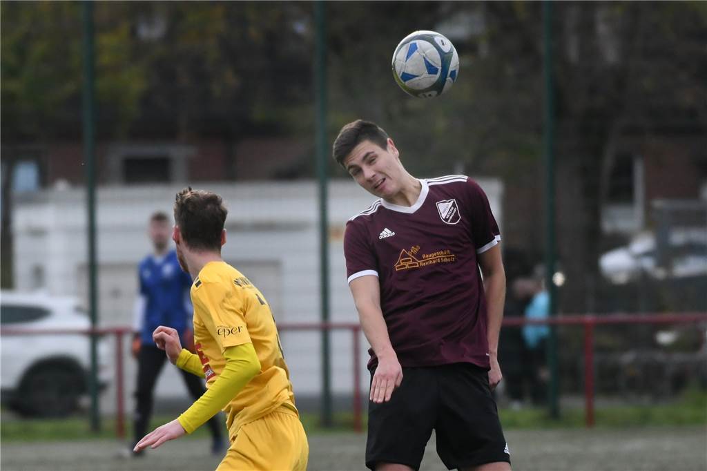 Die Kreisliga-A-Fußballer der Spielgemeinschaft Victoria/Sportfreunde haben am 13. Spieltag eine sicher geglaubte Führung aus der Hand gegeben. Drei Tore Vorsprung halfen am Ende nicht. Gegen den DSC Wanne II gab es ein 3:5.
