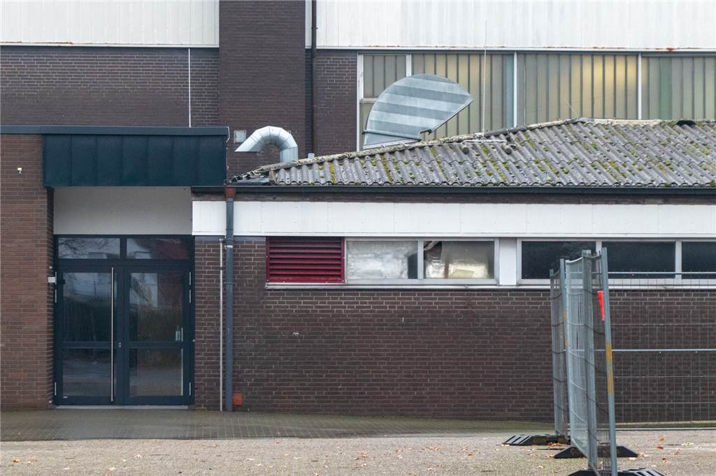 Sporthallen-Erweiterung: Architekturbüro weist Planungsfehler von sich Die Kreuzschulen-Turnhalle ist in die Jahre gekommen.
